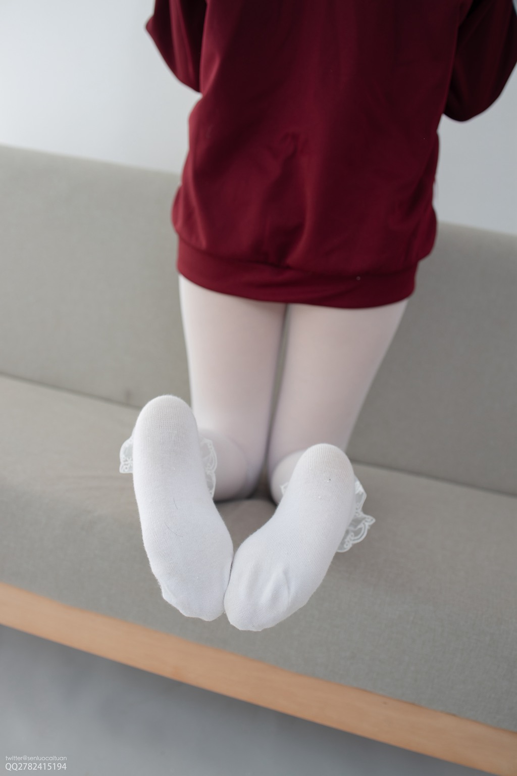森萝财团写真 JKFUN-百元系列2-3《白丝套雷丝花边短袜》匿名
