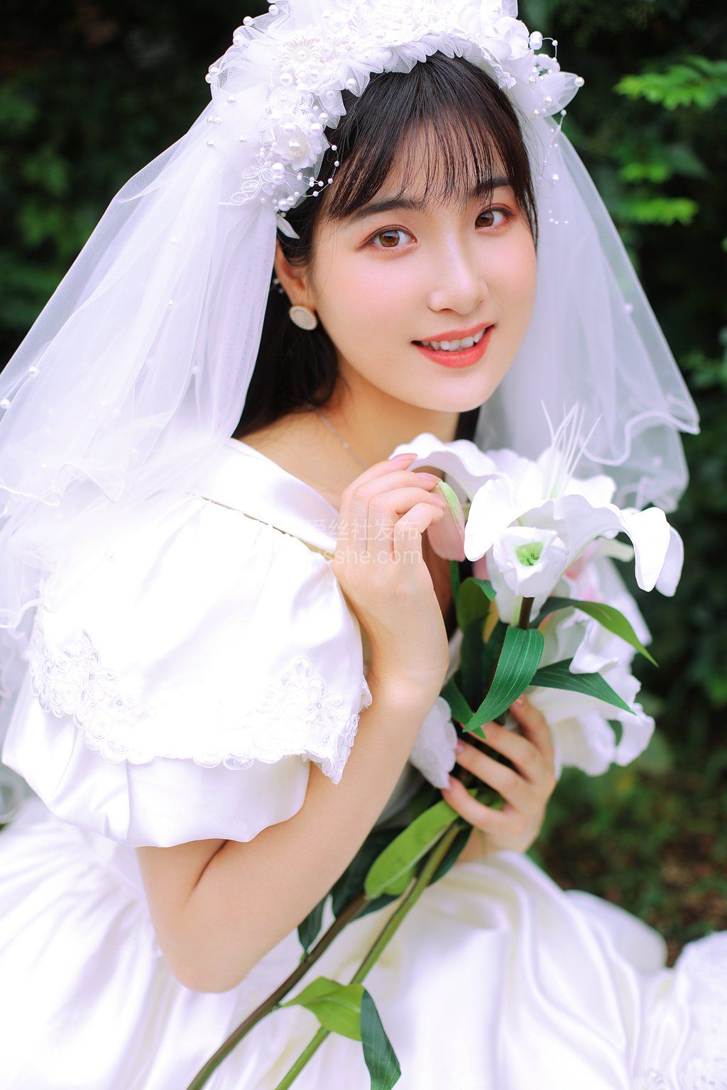 [YITUYU艺图语] 2021.11.08 新娘的嫁纱 我是金儿呀